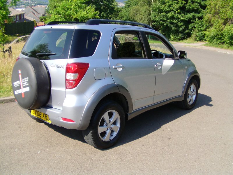 DAIHATSU TERIOS